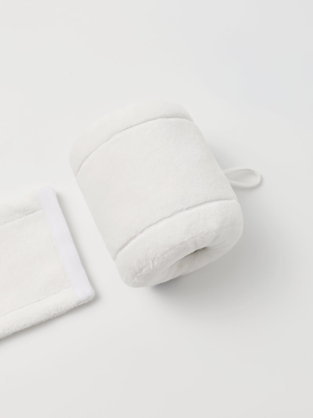 USIC Toilet Paper Roll-Shaped Hand Towel