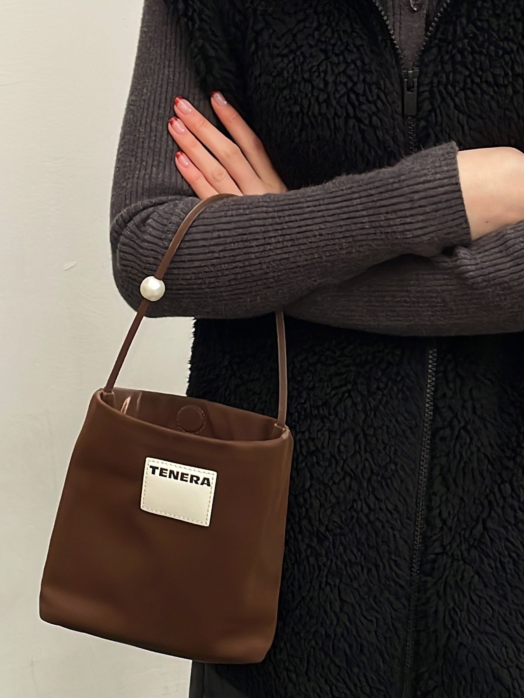 TENERA Eco-Velvet Pearl Mini Tote – Square Evening Bag with Pearl Handle