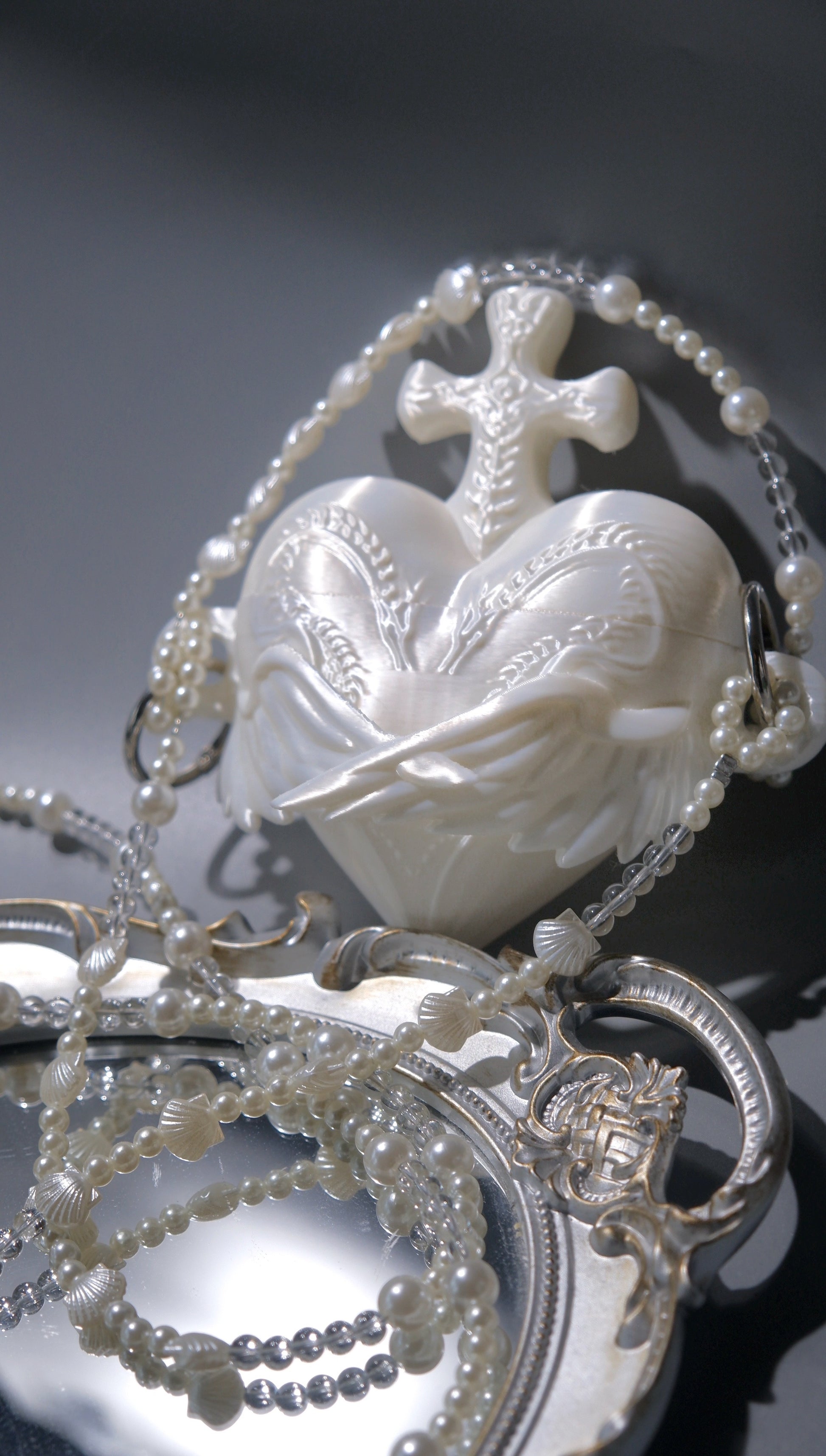 Angel’s Reliquary 3D Printing Sculptural Heart Box Bag