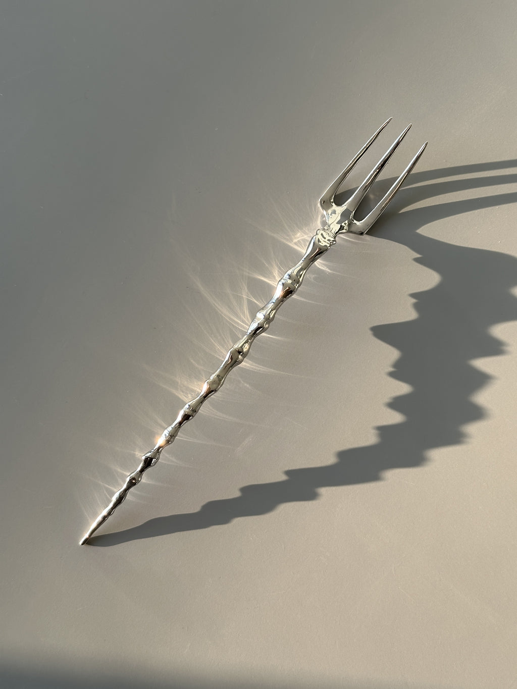 ingo | "Bony Ritual" Silver Cutlery Set – Artisan Bio-Organic Stainless Steel Knife, Fork & Spoon, Gothic Art Tableware