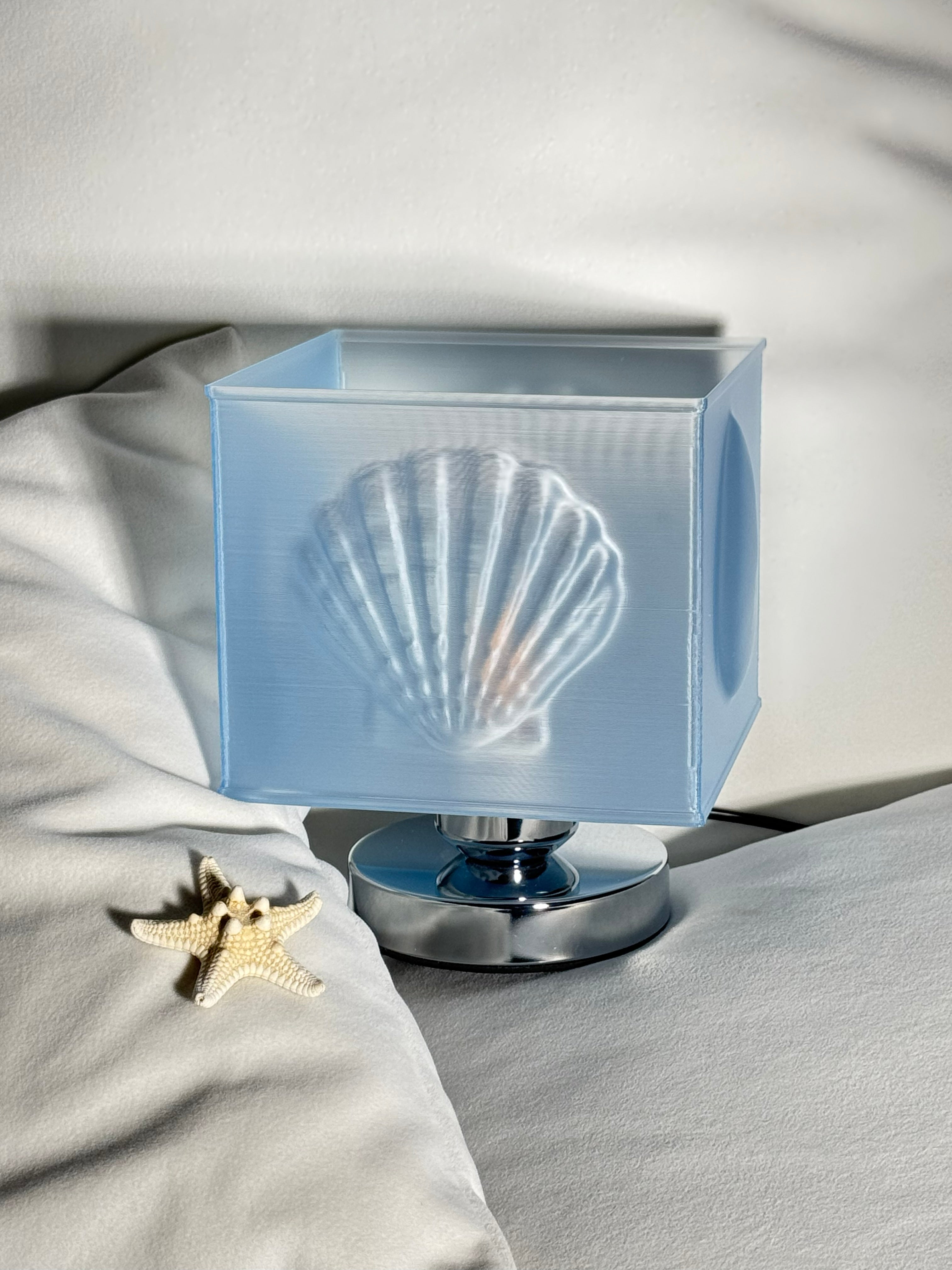 ingo | "Oceanic Echo" Shell Bas-Relief Table Lamp – 3D Sculpted Ambient Lighting with Metal Base & Gift Box