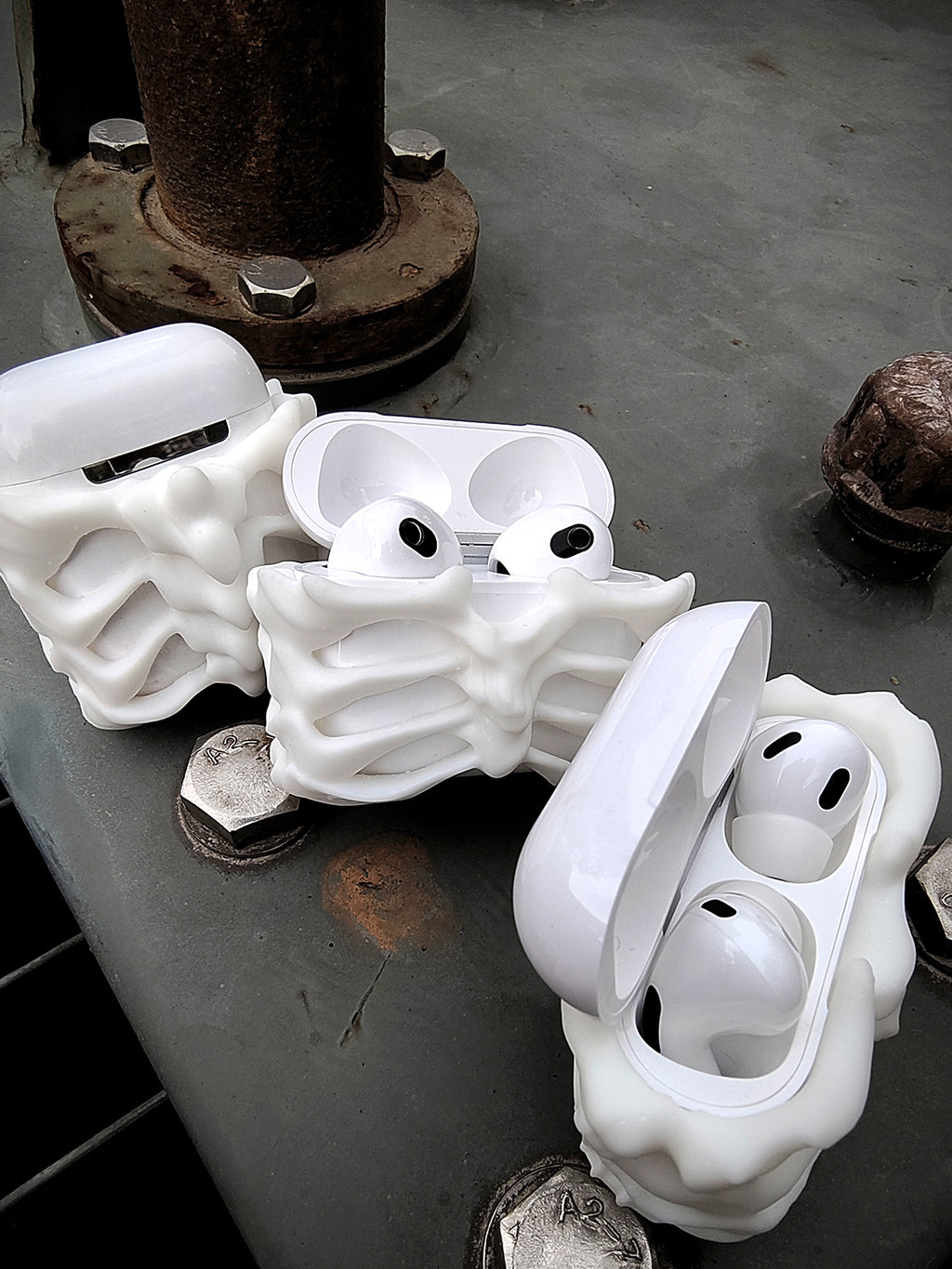 “SKELETON”  Resin AirPods Case