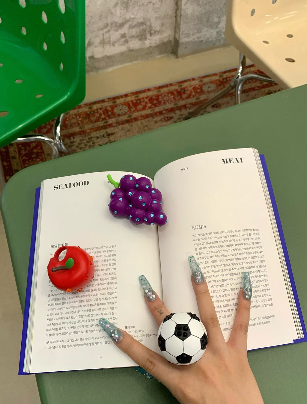 Emo Salad Realistic 3D Crystal Grape-Shaped Ring