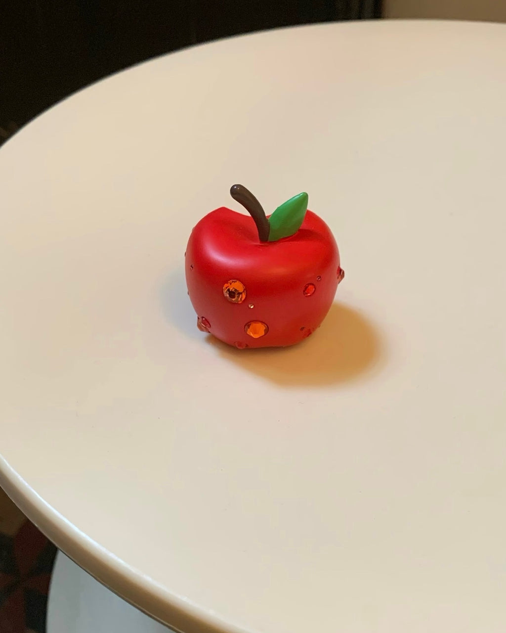 Emo Salad Realistic 3D Crystal Apple-Shaped Ring