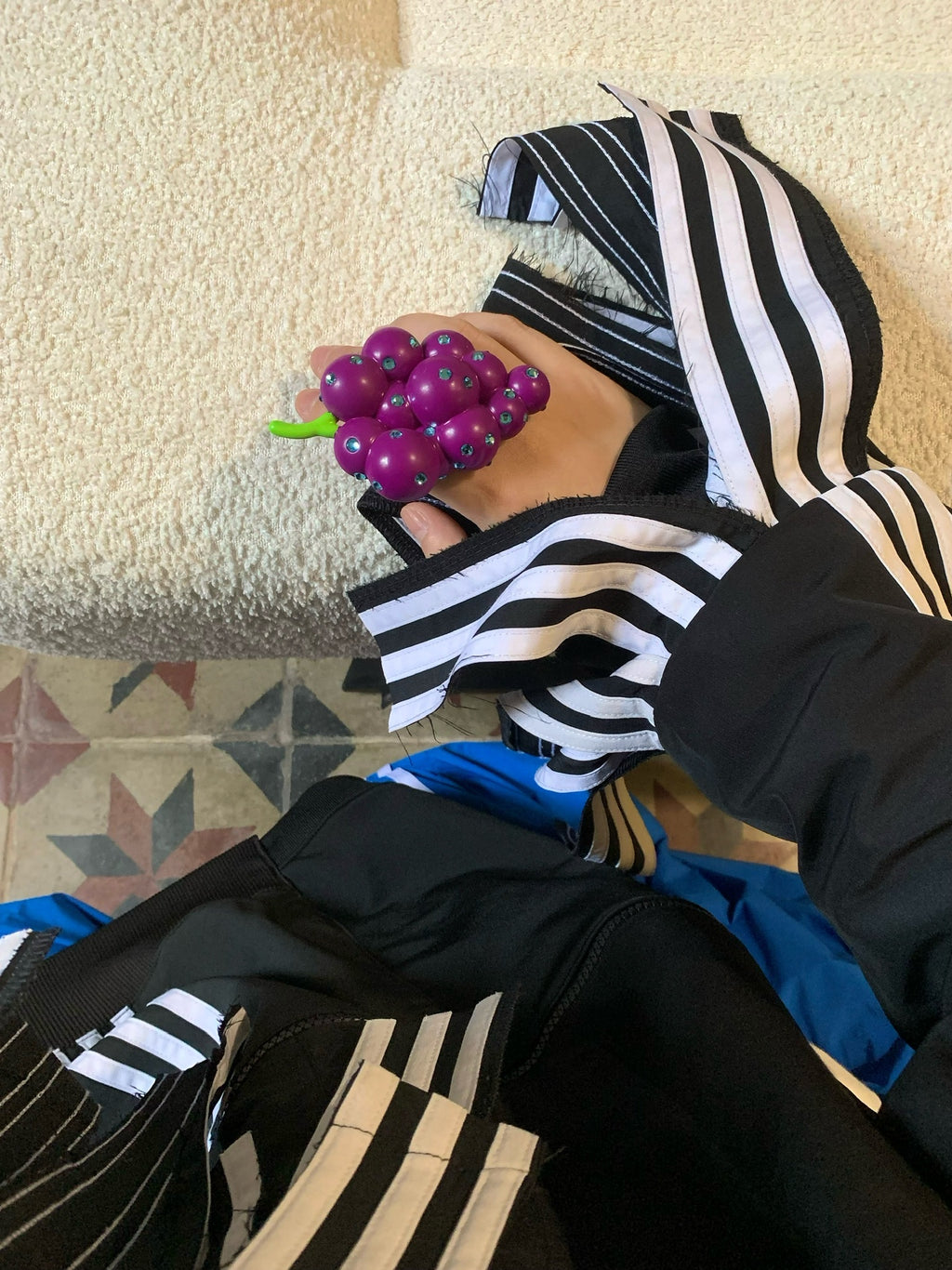 Emo Salad Realistic 3D Crystal Grape-Shaped Ring