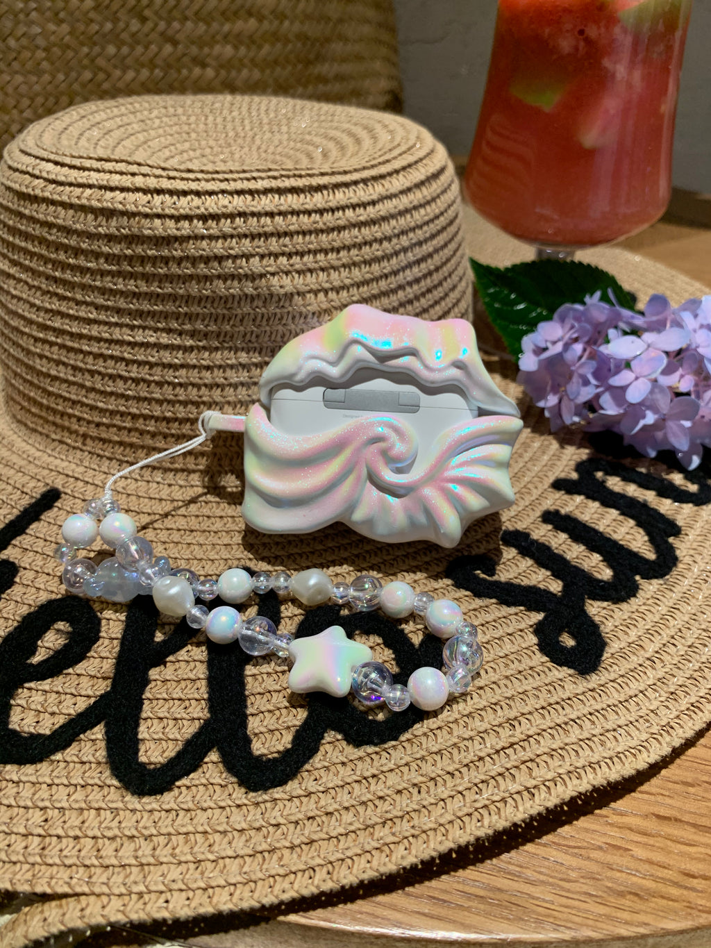 "Starry Sea"– Iridescent Pearly Seashell AirPods Case