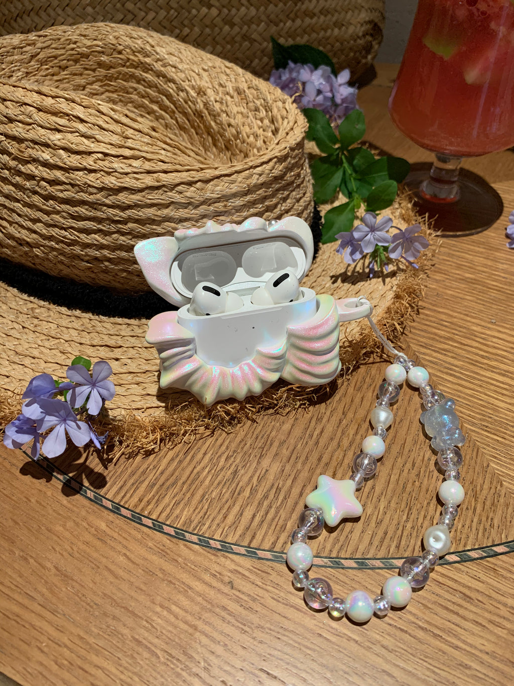 "Starry Sea"– Iridescent Pearly Seashell AirPods Case