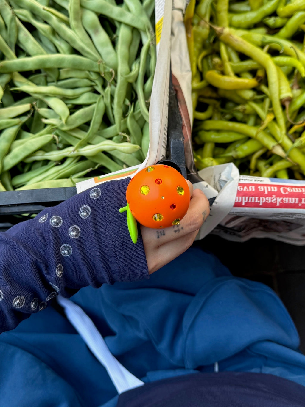 Emo Salad - 3D Crystal Orange-Shaped Ring