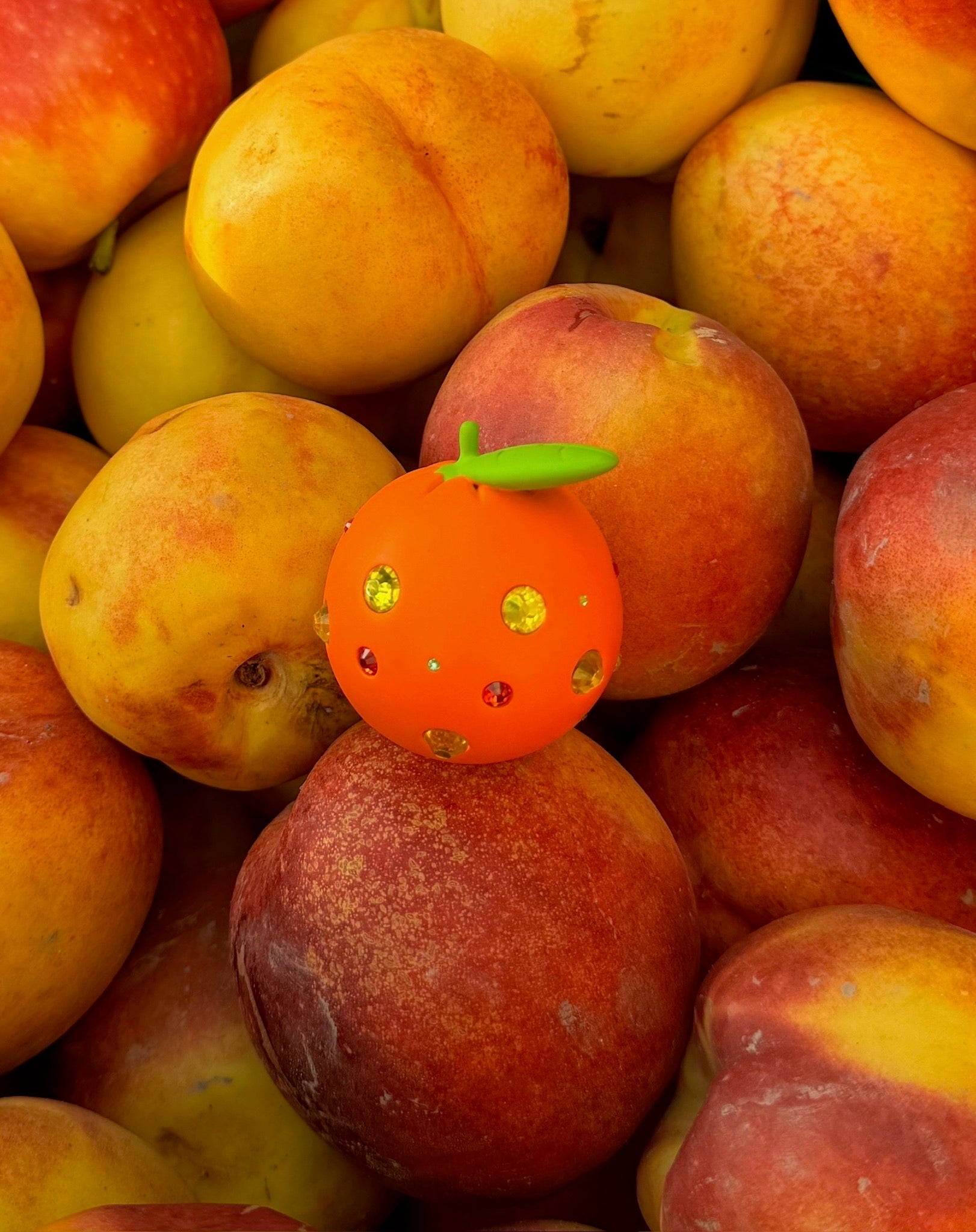 Emo Salad - 3D Crystal Orange-Shaped Ring