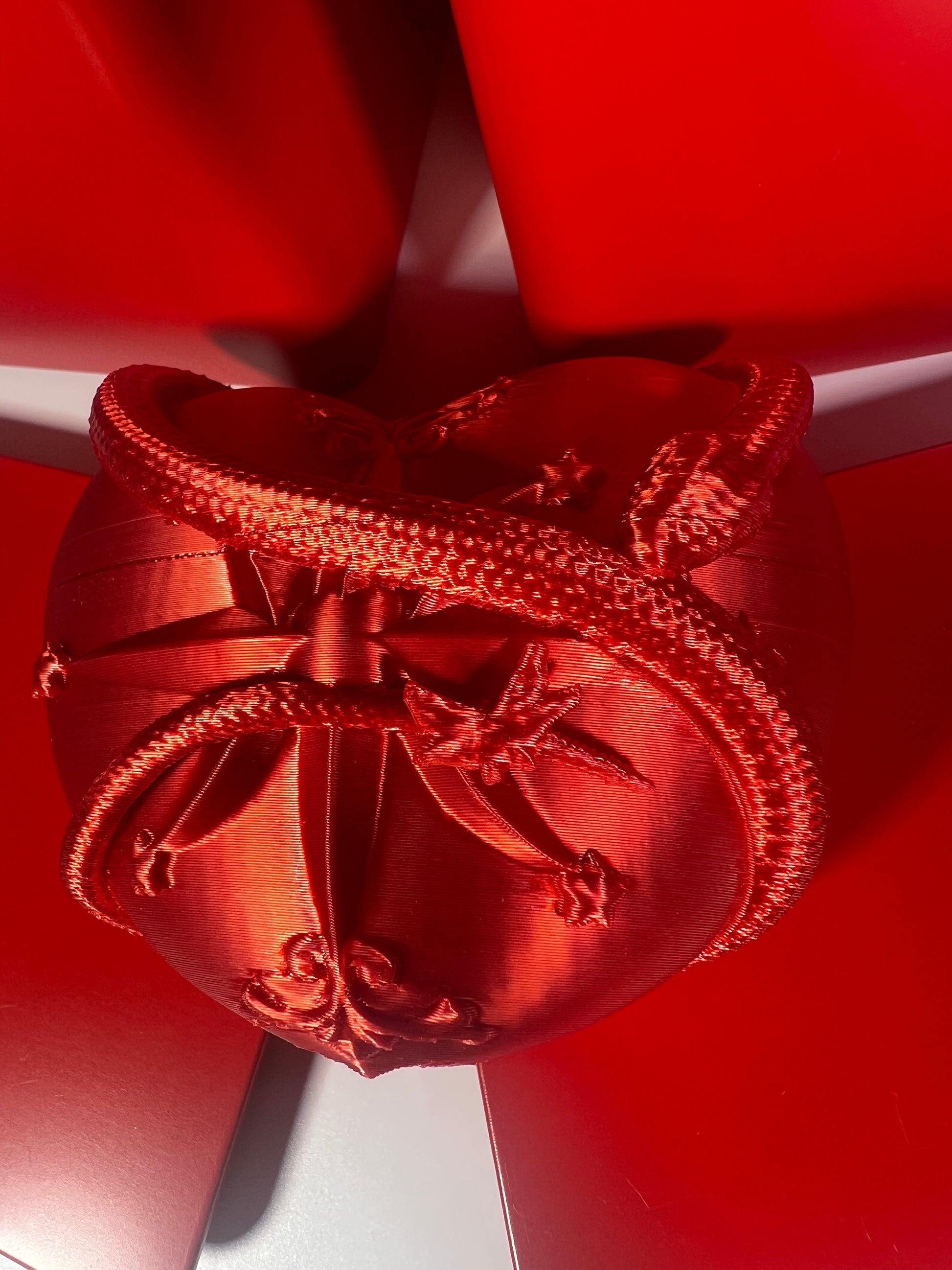 Red Heart Sculptural AirPods & AirPods Pro Protective Case