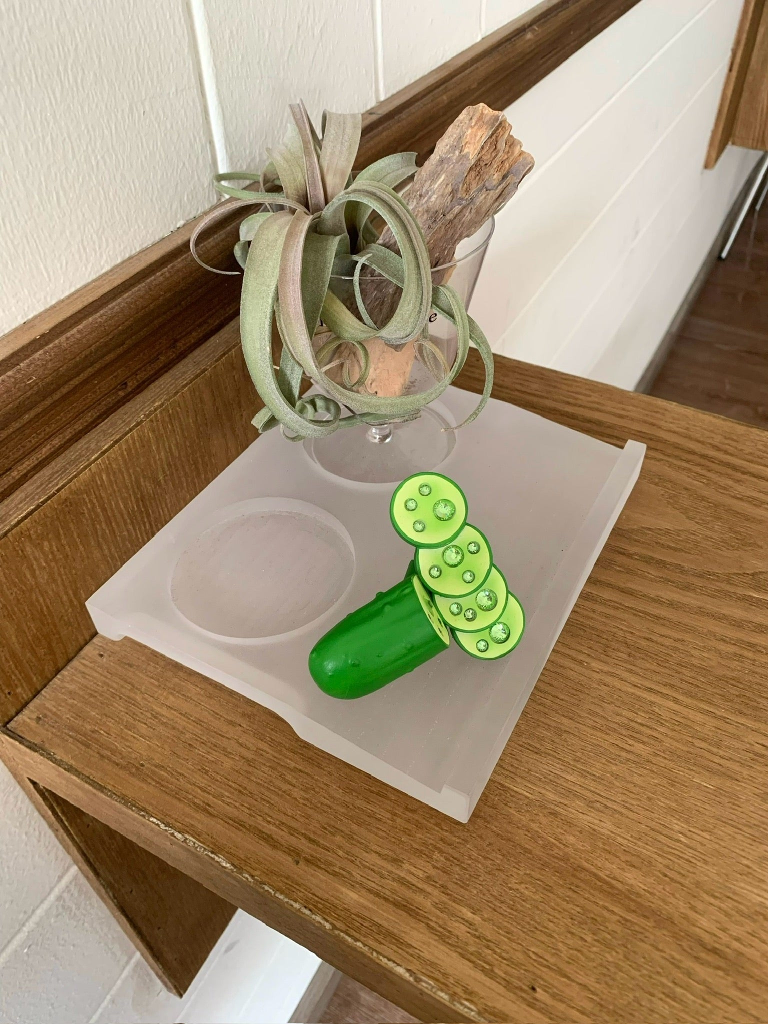 Emo Salad Realistic 3D Crystal Cucumber-Shaped Ring