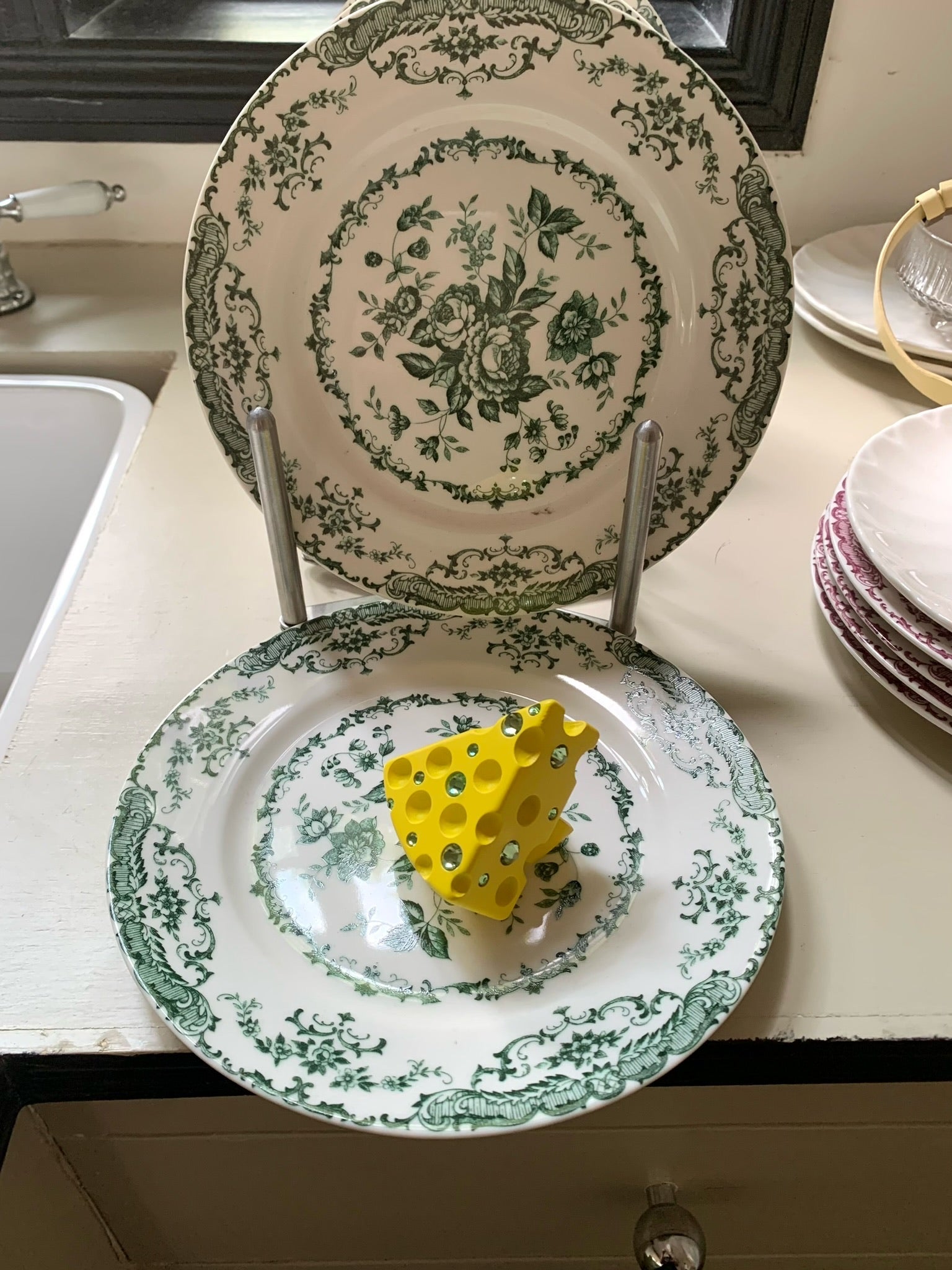 Emo Salad - Cheese-Shaped Sculpt Ring