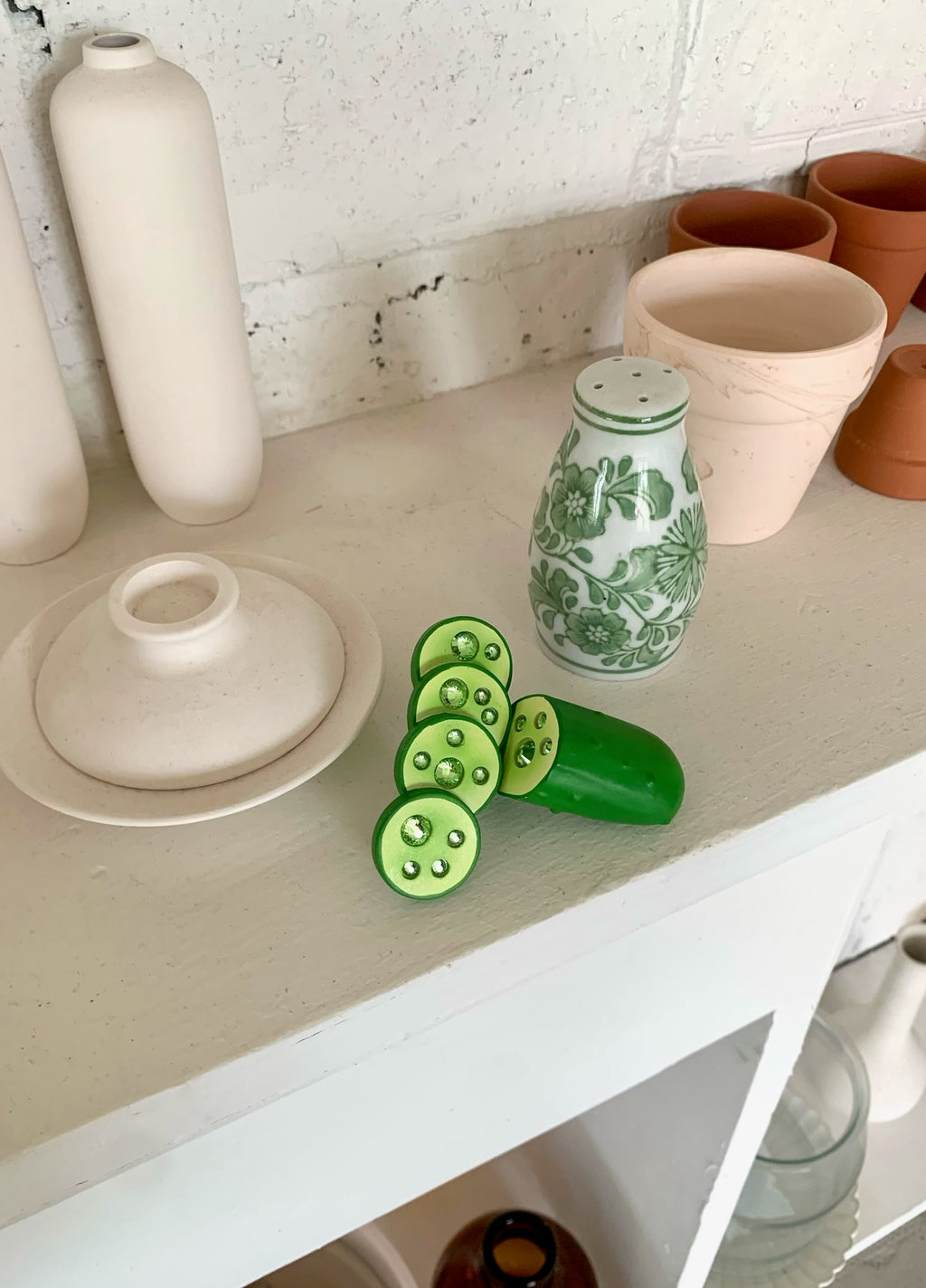 Emo Salad Realistic 3D Crystal Cucumber-Shaped Ring