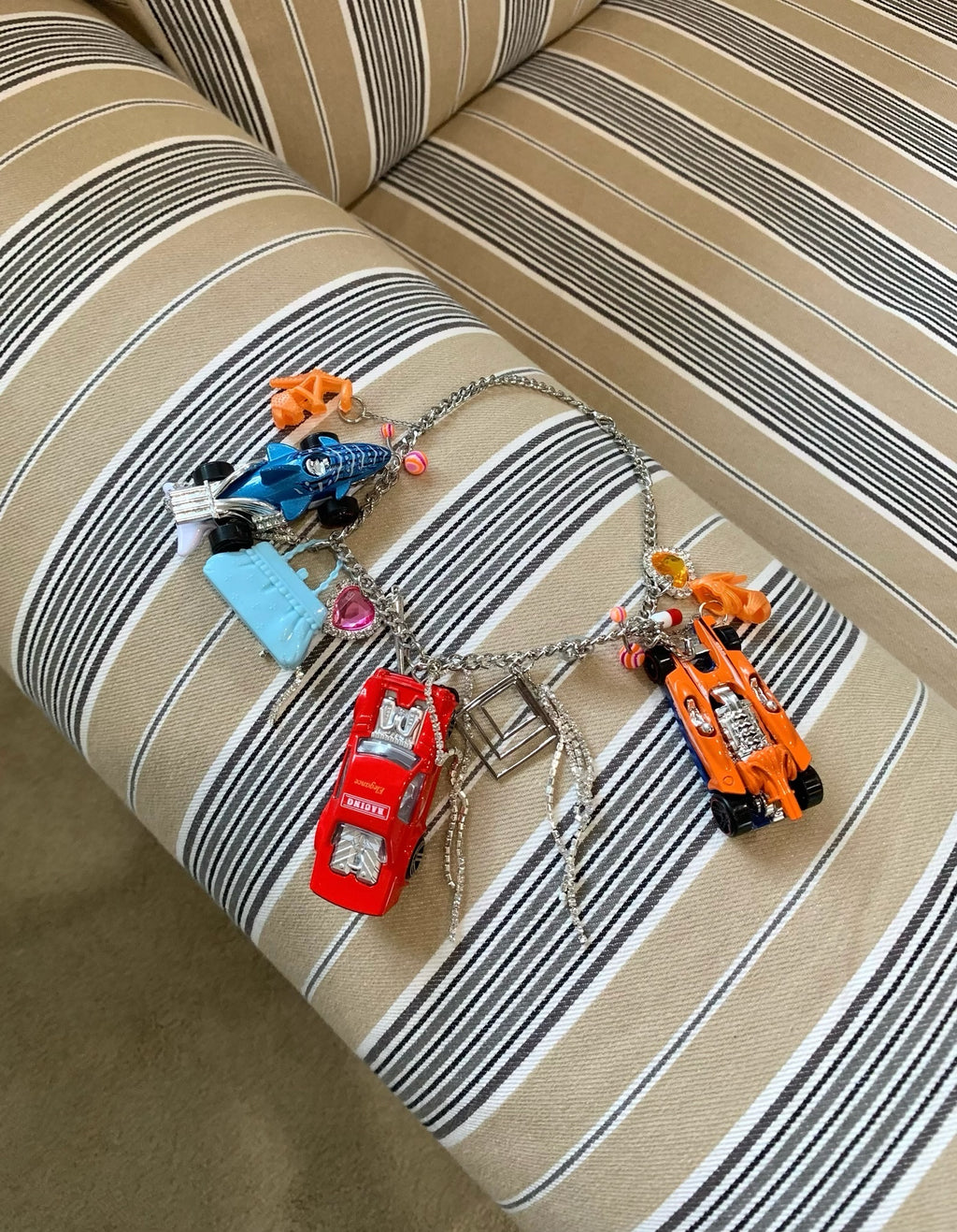 Emo Salad - Racing-Shaped Charm Necklace 3 Colors