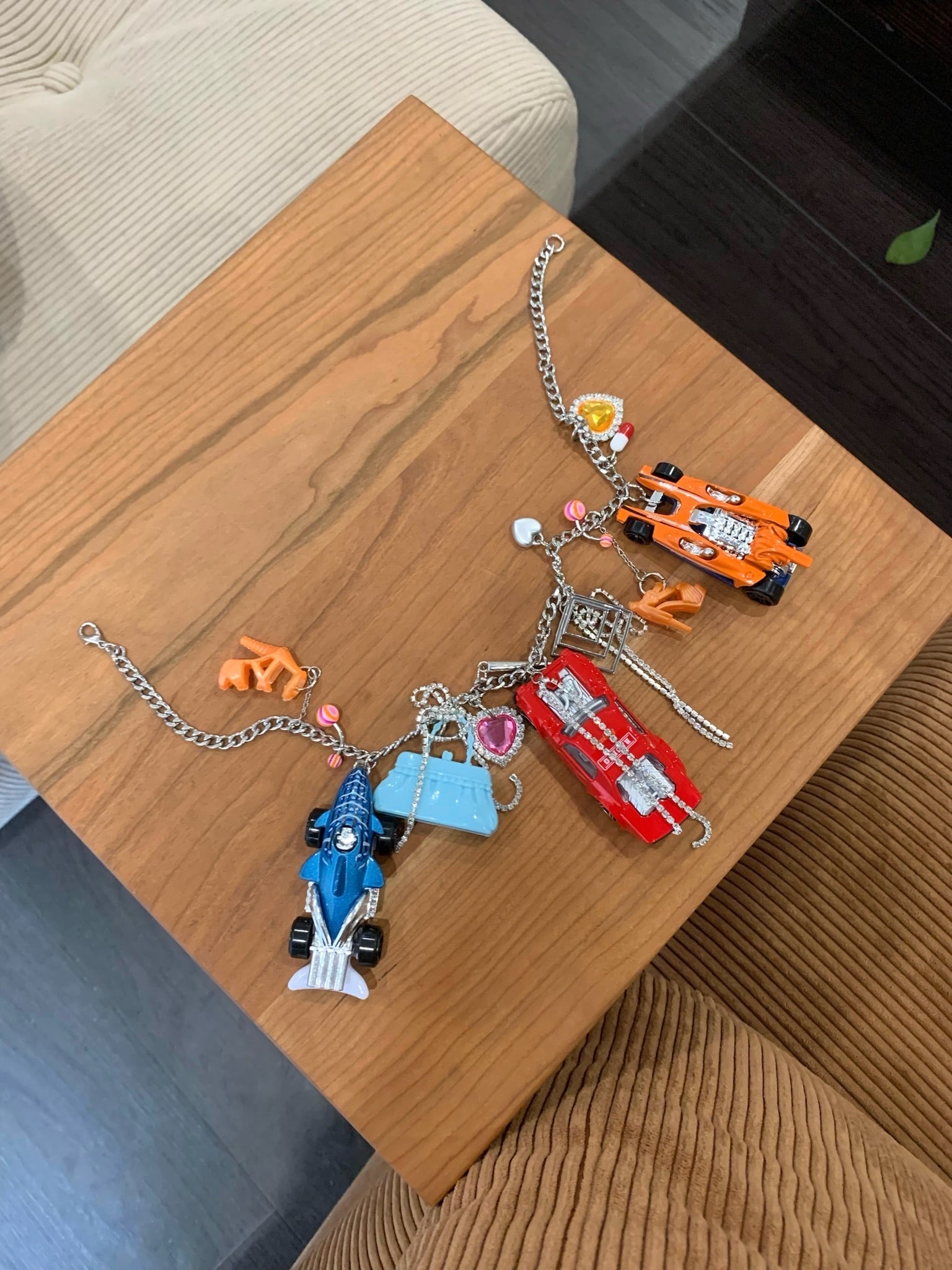 Emo Salad - Racing-Shaped Charm Necklace 3 Colors