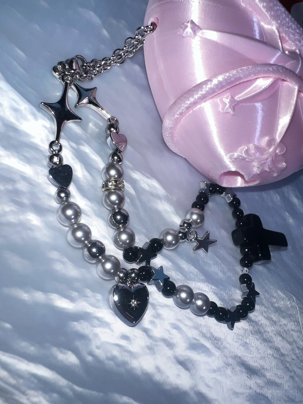 Pink Serpent Heart Sculptural AirPods & AirPods Pro Protective Case