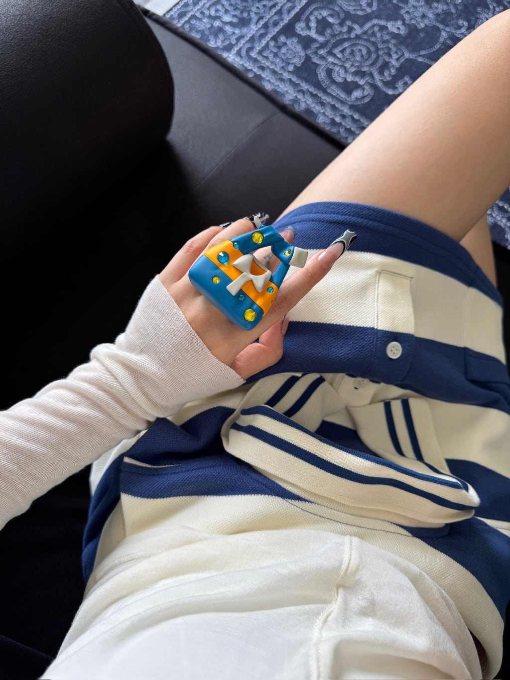 Emo Salad - Crystal Clo-Bag-Shaped Ring