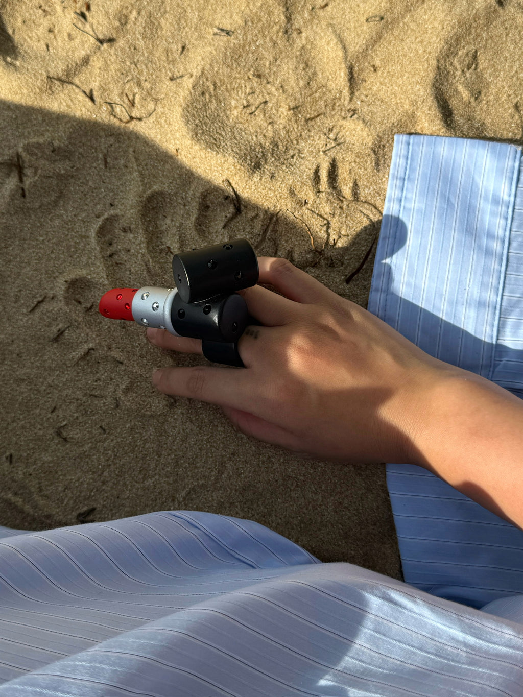 Emo Salad Lipstick-Shaped Sculpture Ring