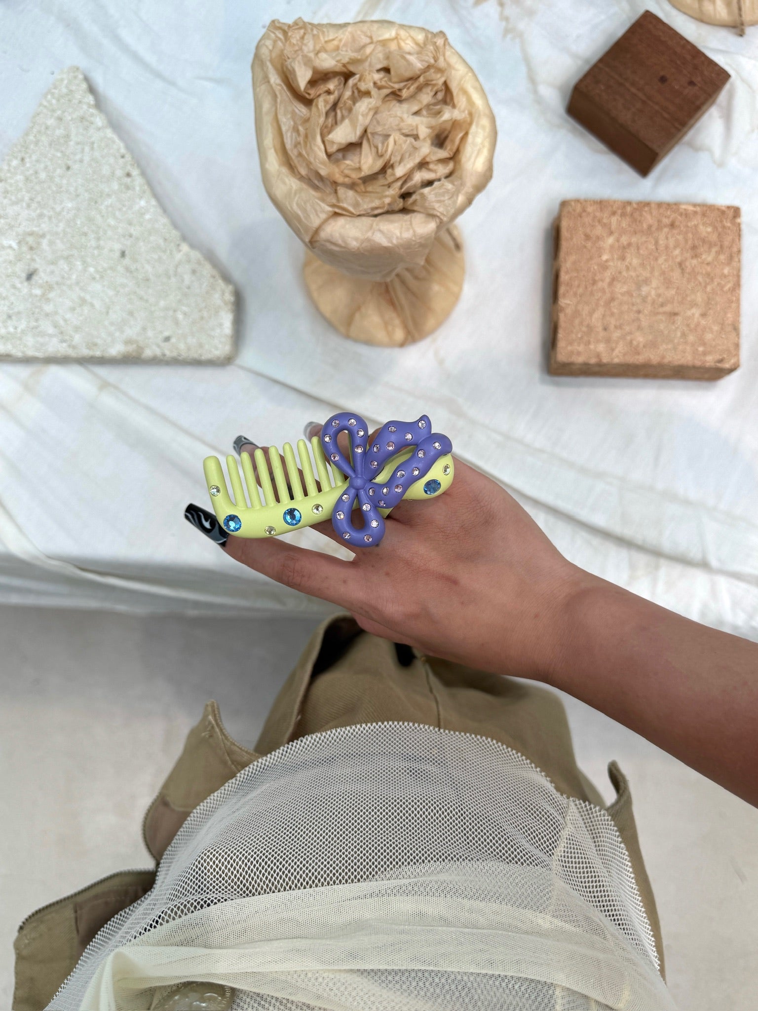 Emo Salad - Bow Comb-Shaped Sculptural Ring