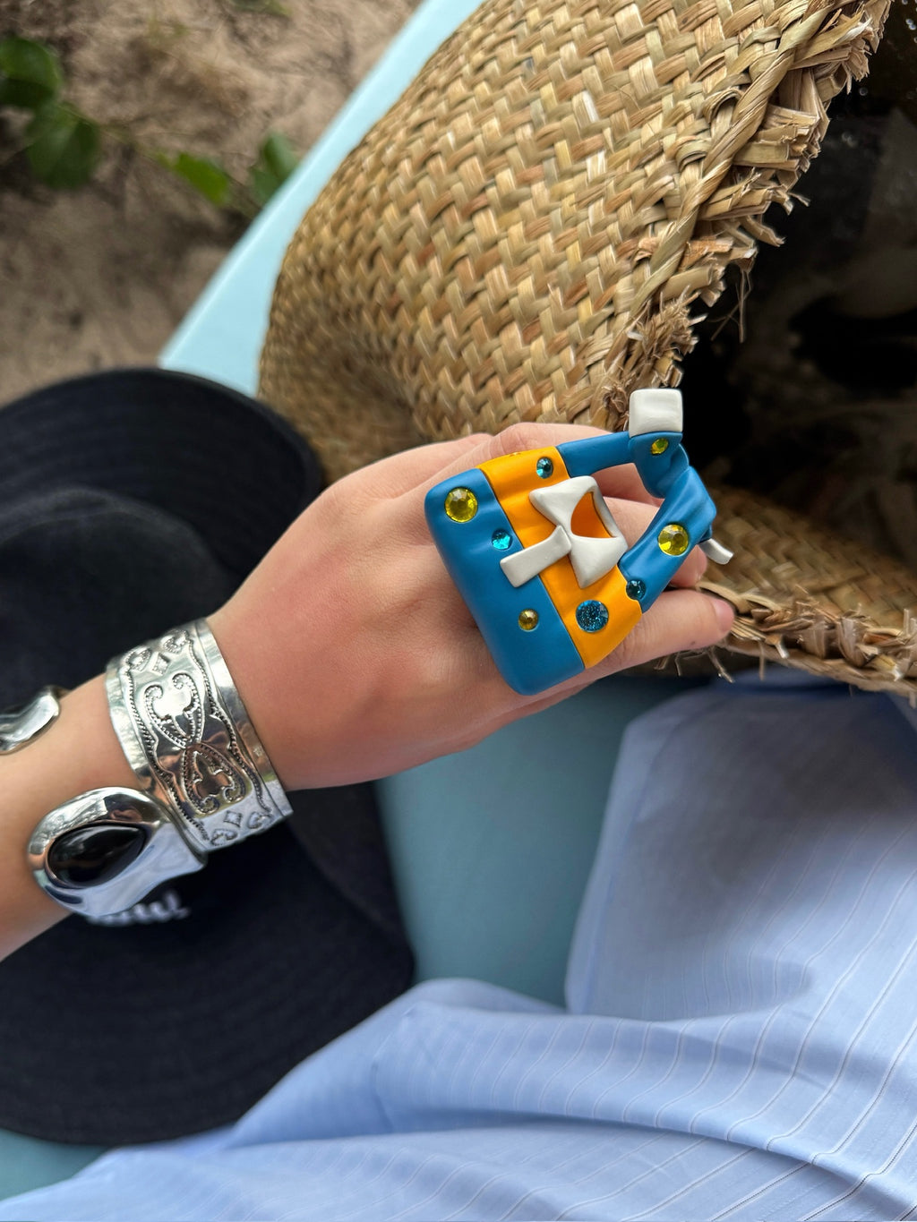 Emo Salad - Crystal Clo-Bag-Shaped Ring