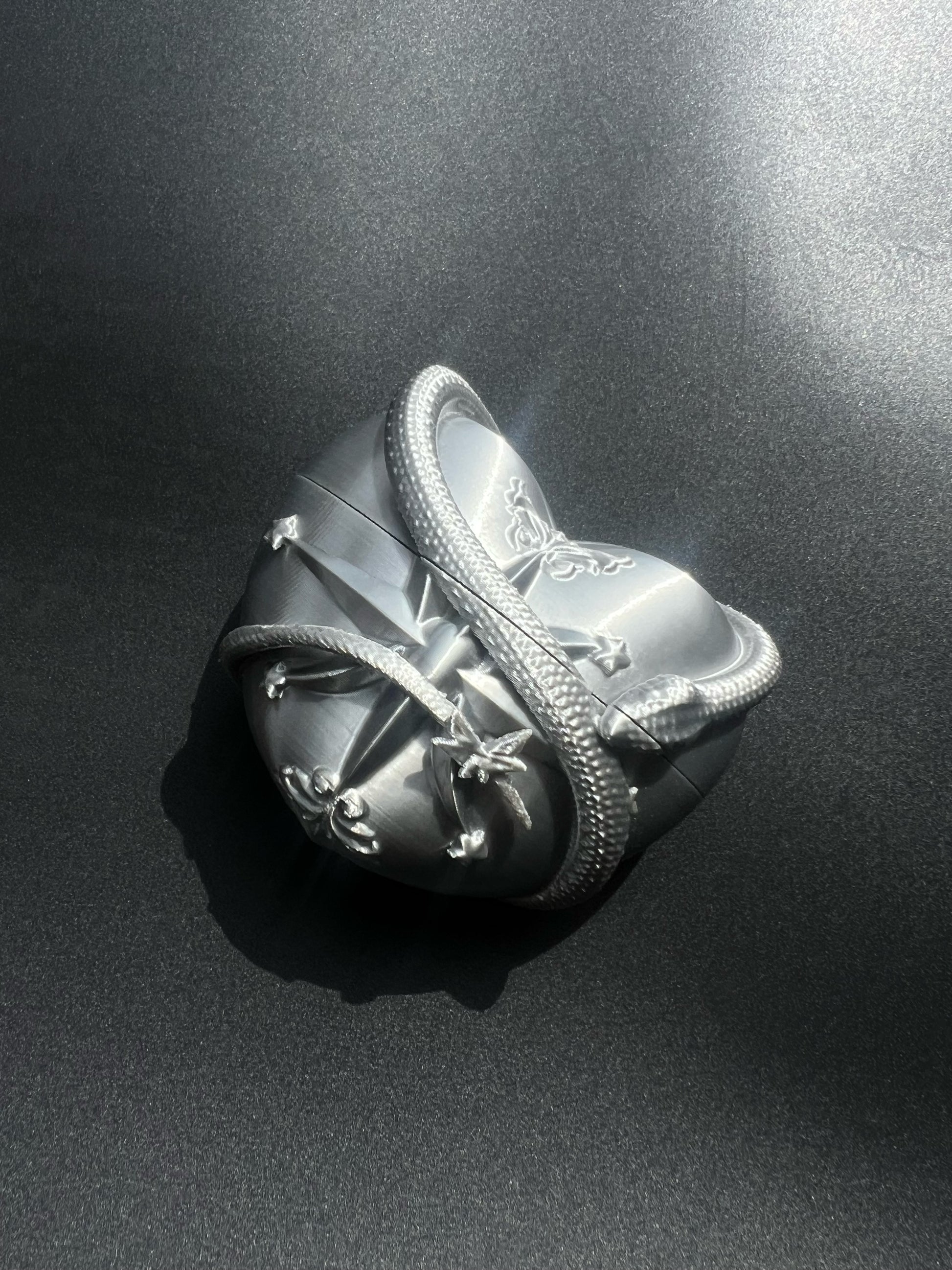 Black Silver Serpent Heart  Sculptural AirPods & AirPods Pro Protective Case