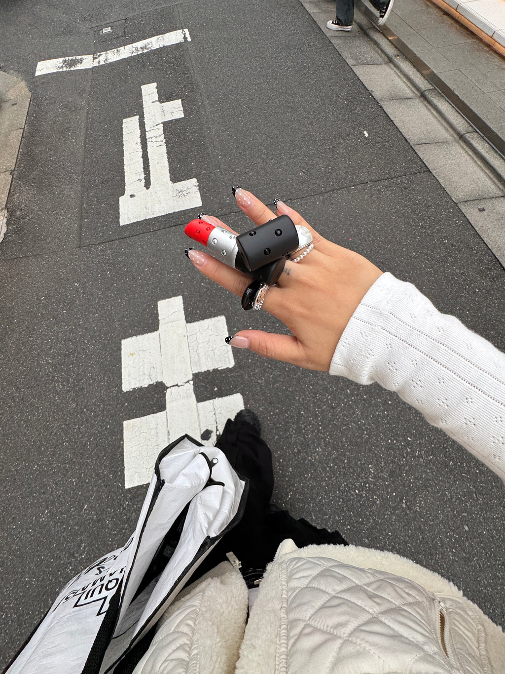 Emo Salad Lipstick-Shaped Sculpture Ring