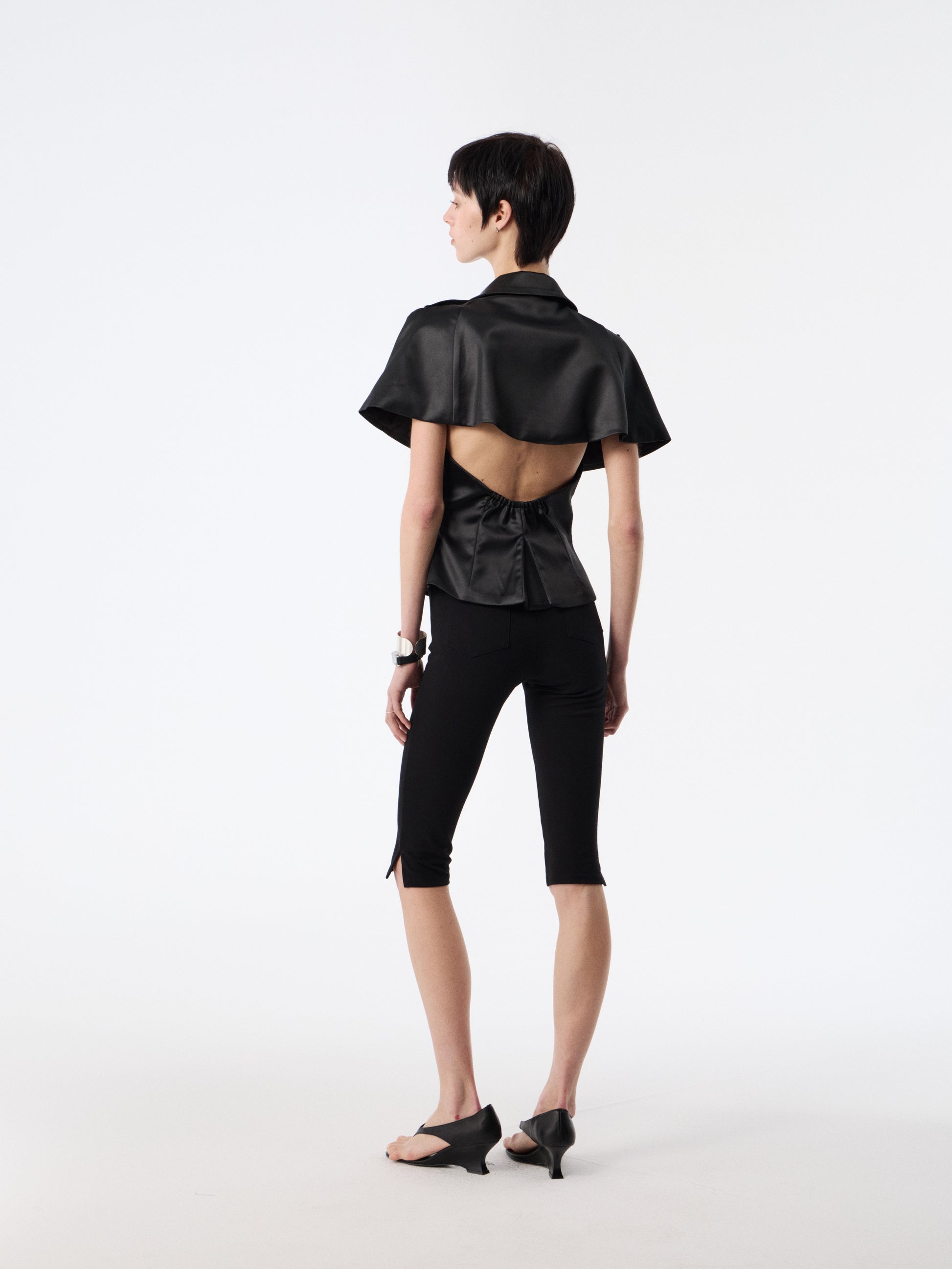 SOOGU Black Ease Cropped Slim Pants - product view 8
