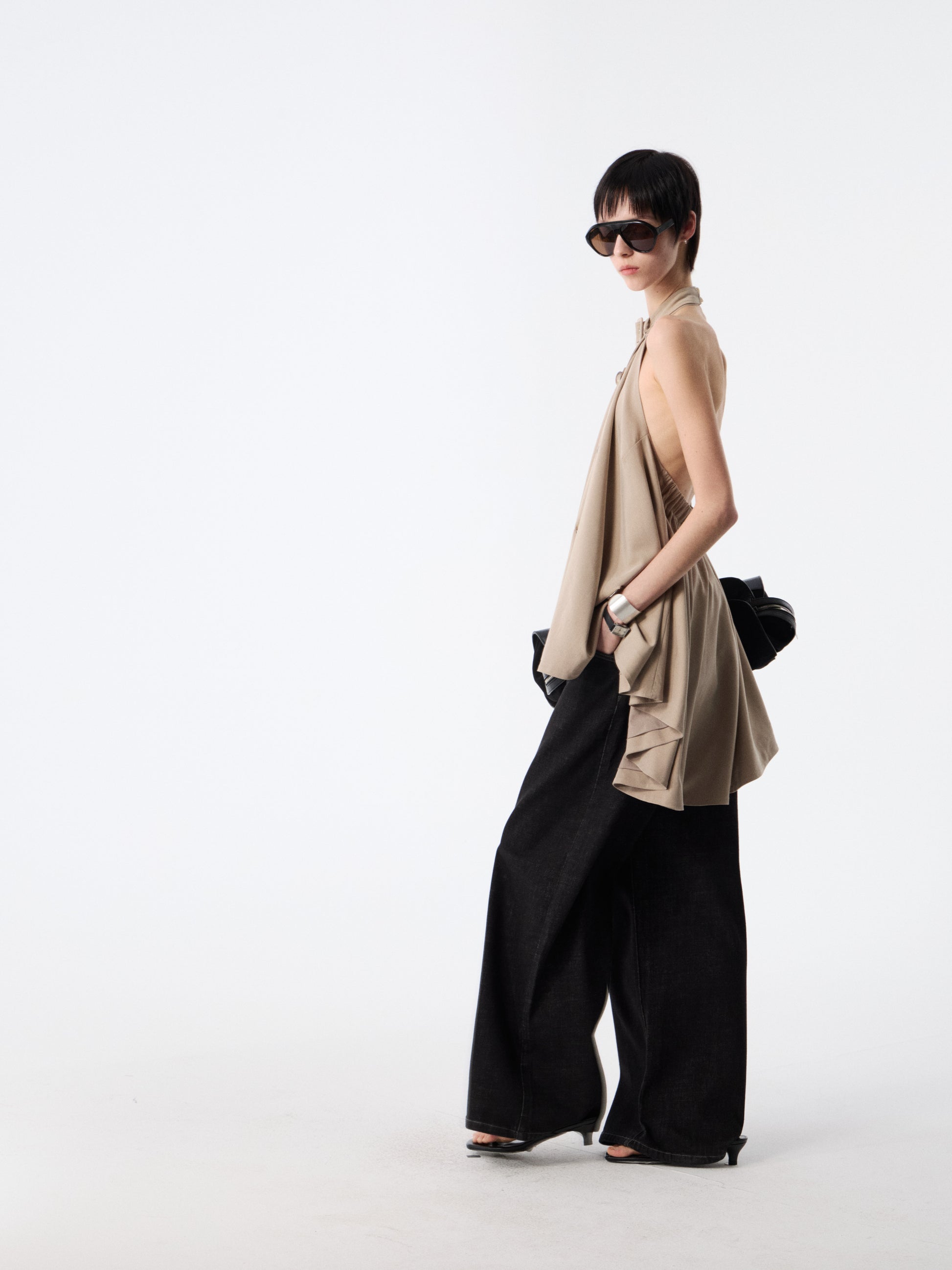 SOOGU Khaki Free-Form Halter Vest Top - product view 8