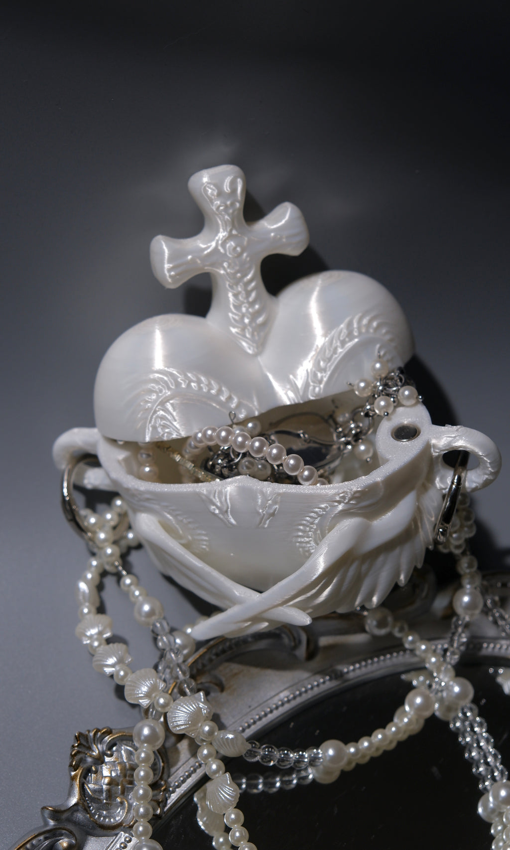 Angel’s Reliquary 3D Printing Sculptural Heart Box Bag
