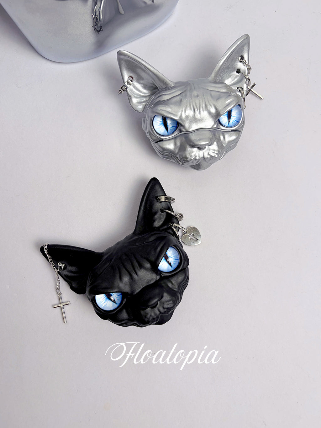 "The Obsidian Guardian" Sphynx Cat Head AirPods Case – Hand-Sculpted Gothic Resin Protector