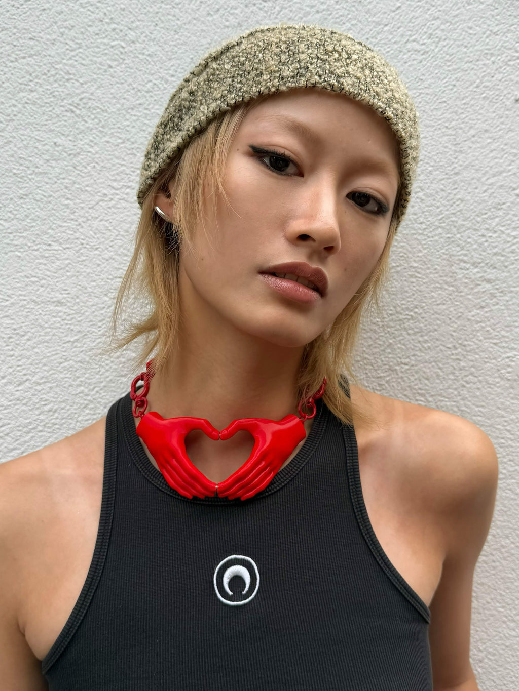 Heart Hands Magnetic Necklace — USIC × Jeff Free Park