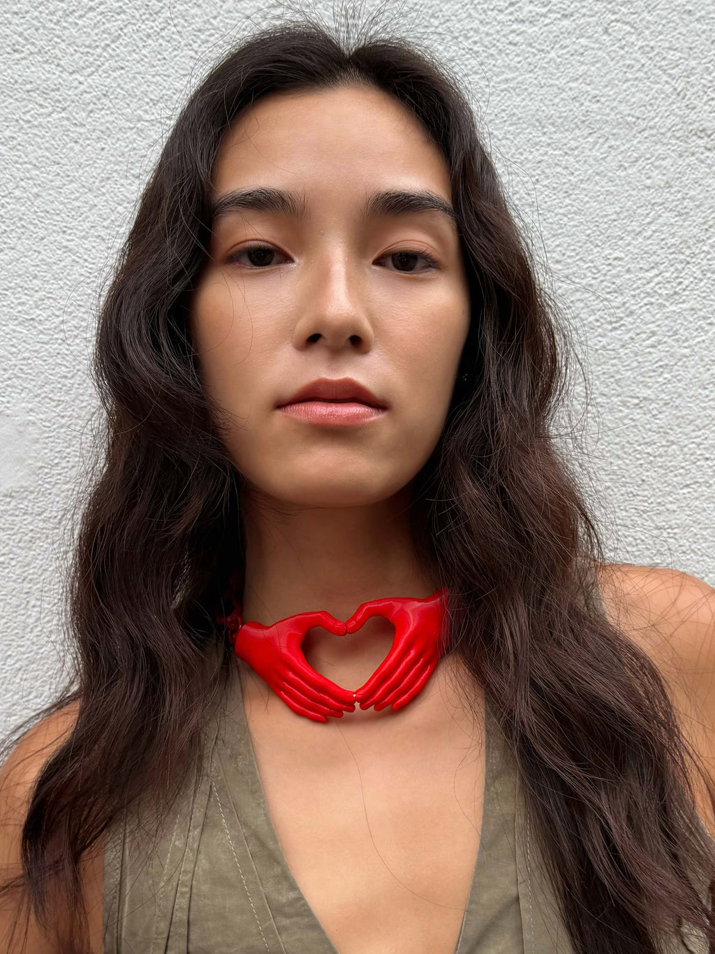 Heart Hands Magnetic Necklace — USIC × Jeff Free Park