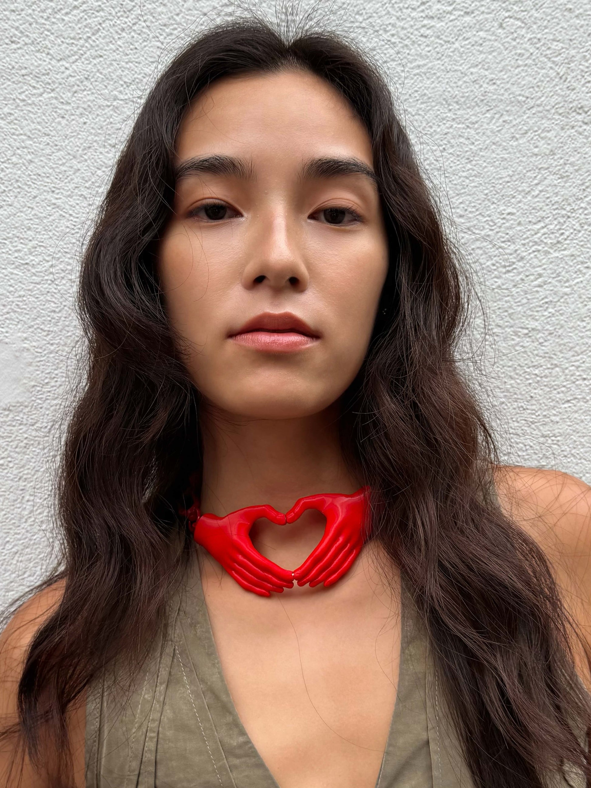 Heart Hands Magnetic Necklace — USIC × Jeff Free Park