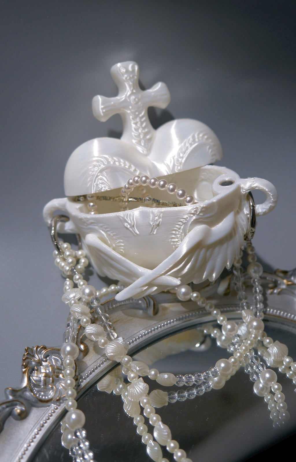 Angel’s Reliquary 3D Printing Sculptural Heart Box Bag