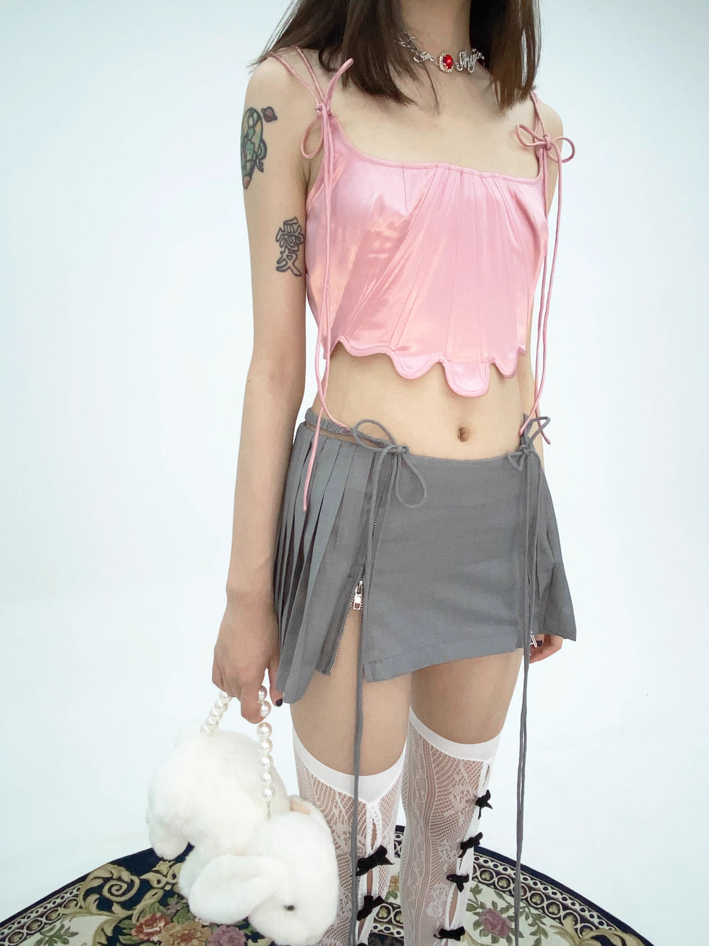 Nodress grey low-waist pleated satin mini-skirt