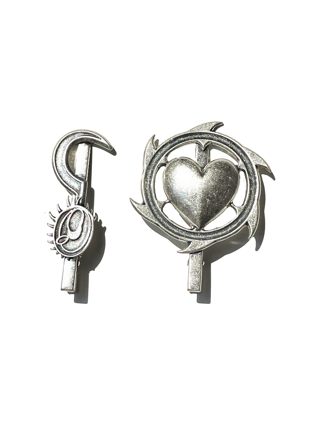 anime hair clip、fantasy accessory、gothic、silver、alt fashion